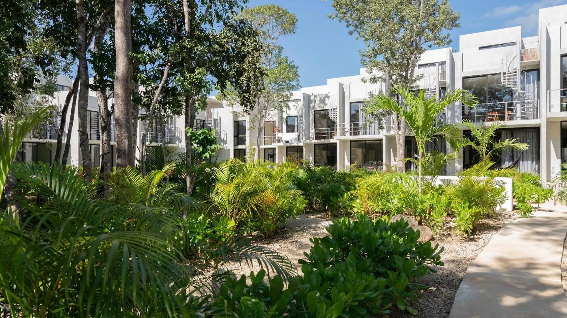 601 Seremonia Selva Private Pool New Apartment King Bed Wifi Tulum Mexico