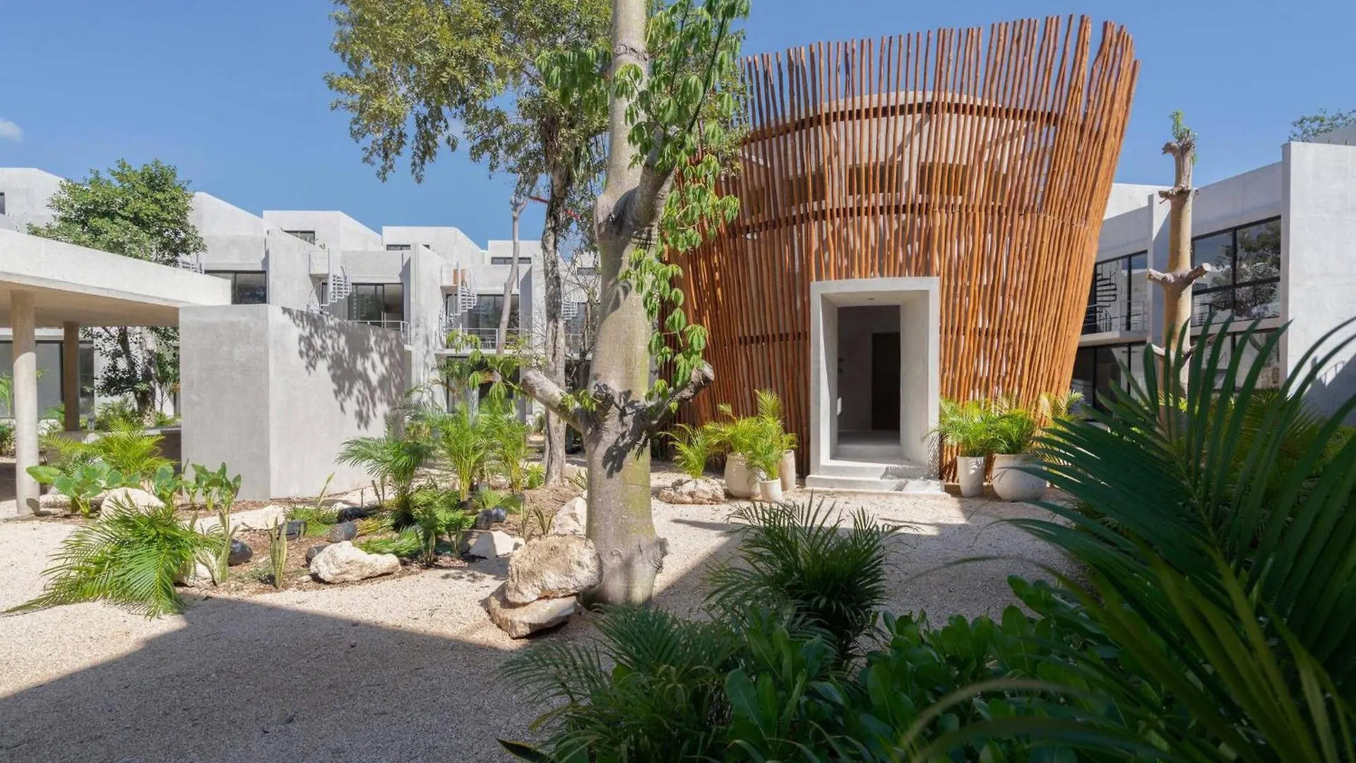 601 Seremonia Selva Private Pool New Apartment King Bed Wifi Tulum Mexico